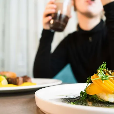 Novotel Centrum Hotel 4*