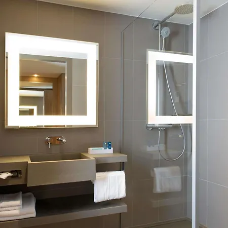 Отель Novotel Centrum