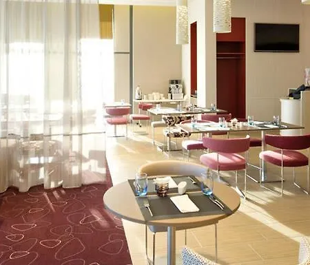 Novotel Centrum Hotel 4*