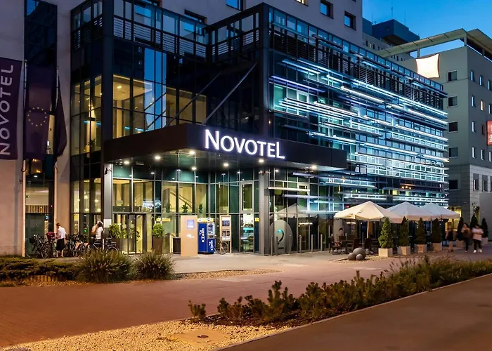 Отель Novotel Centrum 4*