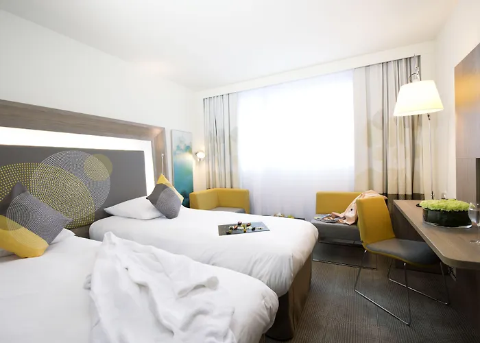 فندق Novotel Centrum 4*