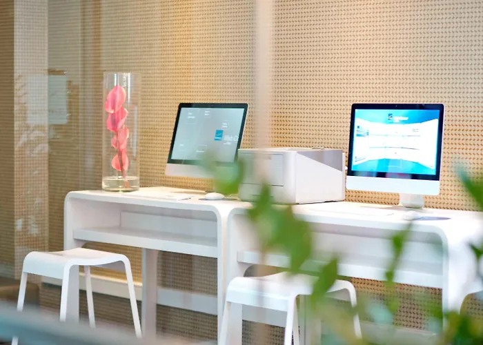 Novotel Centrum فندق 4*